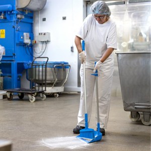 Vikan 5662 Upright dustpan 880 x 330 mm