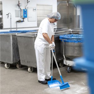 Vikan 5662 Upright dustpan 880 x 330 mm