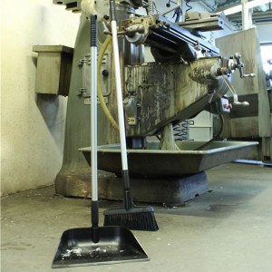 Vikan 5662 Upright dustpan 880 x 330 mm